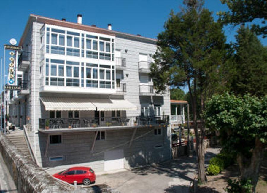 Hotel Ansuiña Banos Del Molgas Exterior foto